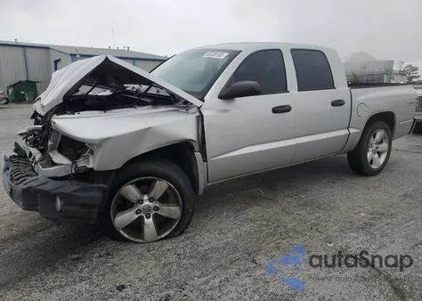 2011 Dodge Dakota Slt z USA, uszkodzony, nr VIN 1D7RW3GK6BS624090